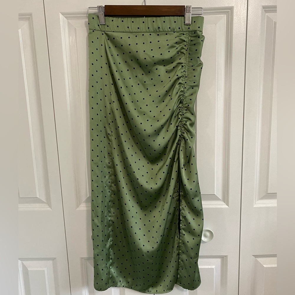 ZARA Satin Green Polka Dot Midi Skirt with Slit Size S - Picture 3 of 7